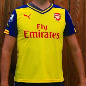 Arsenal Fly Emirates Puma Soccer Replica Dry Cell Jersey Mesut Özil #11 2014/15